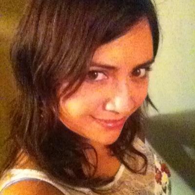Cinéfila obsesiva. Animalista. Amante de la literatura latinoamericana. Brachilena. No virar a la derecha.