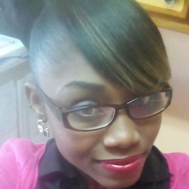 mara_bannes's profile picture. 