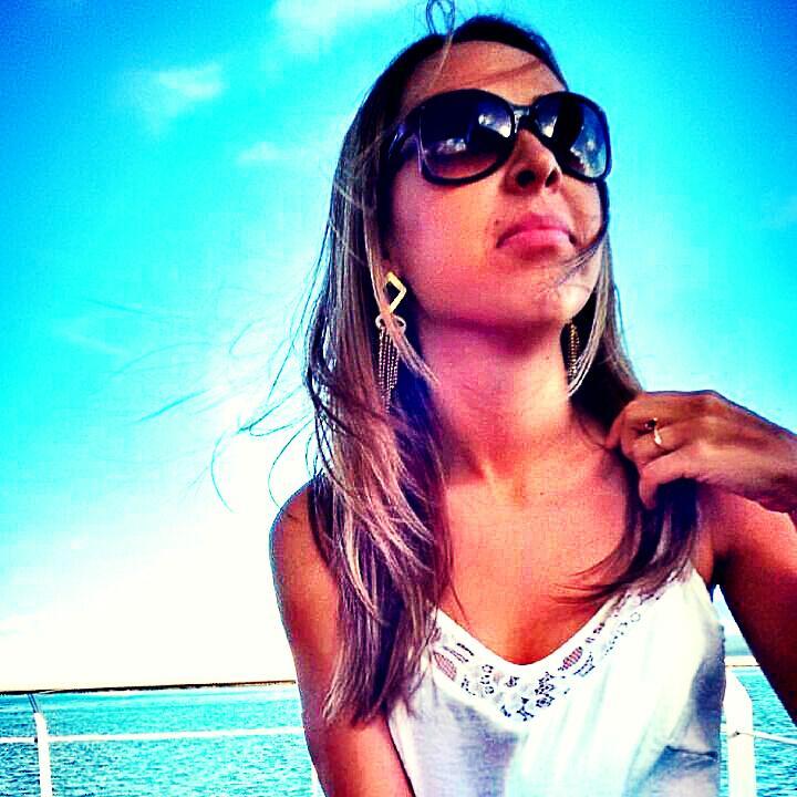 A menina que nasceu para abraçar o mundo com a alma e viver a liberdade de ser feliz! 
            🏡 +55 11
            🎂17/05
            💚🐷 Palmeirense