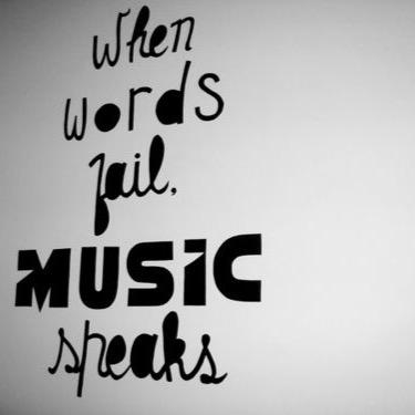 wιтнoυт мυѕιc, lιғe woυld вe a мιѕтaĸe..