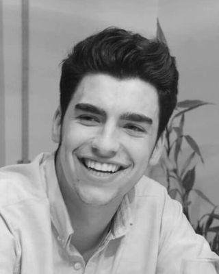 Rodos92's profile picture. Inmarcesible.