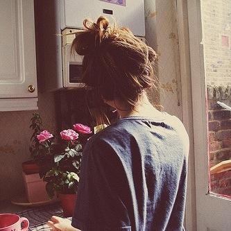 I miss going to bed with absolutely nothing on my mind ..