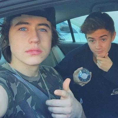 nash's eyes are bluer than my soul