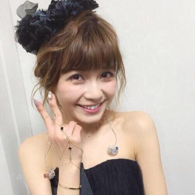 しぶで好き勝手やってます。ぴくトレに参加して早一年。女の子とNLと着物が栄養源。出現が不定期なのでいろいろ不備があります申し訳ないです。基本的に絵描き関連の方のみフォローさせて頂いています。