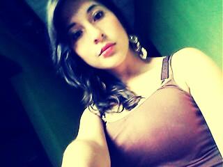 No busco un momento contiigo Contigo quiero todos los momentos;♥ (;
