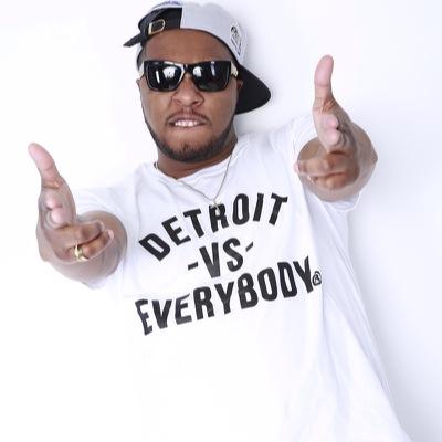 #HeavyIsTheCrown my new album is in stores everywhere & online itunes, Amazon, Google Play, & http://t.co/WsCl5X1fjo