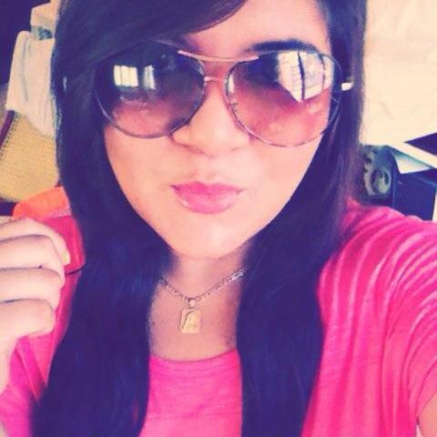 Hey i'm Lili, student in Cali. I follow back (: