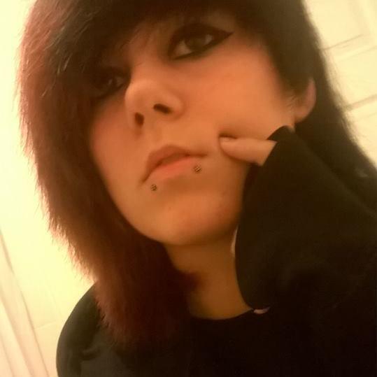 KimmyKiller1's profile picture. |Bands|Bisexual|15|YouTubers | BMTH | BvB | SwS | SayWeCanFly | CatchingYourClouds | Ghost Town | Johnnie Guilbert | Bryan stars | Braden Barrie | VeeOneEye |