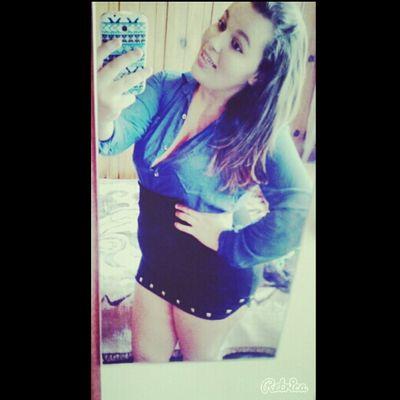 Linda, , Abusada(apaixonada pelo namorado♥) e acima de qualquer coisa feliz!!