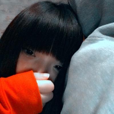 我喜欢就从围墙里爬出来，散散步，闻闻花香！