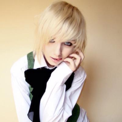 hello peasants! im Alois Trancy! Ouran Acadamy! my girlfriend is a hostess!!!! i love you Emma!!!