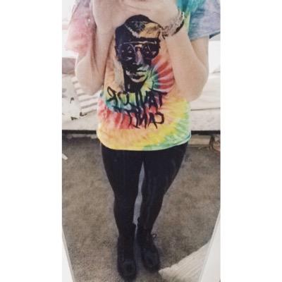 follow @1999caniff and retweet link⬇️⬇️