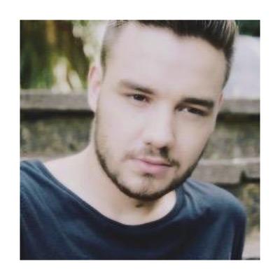 ♡ Hello!! Free follow from @liaminescent but it would be nice if you could follow her ♡