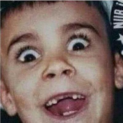 se tá dificil pra mim imagina pra quem eh fã desse tal de matthew espinosa……………ops