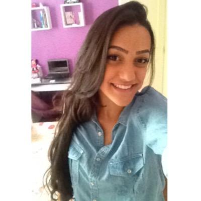 No fundo é simples ser feliz. Difícil é ser simples