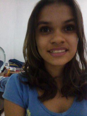 firme na fé sem desistir em frente eu vou seguir sem olhar pra traz sem duvidar pois nada ira me derruba o senhor me ensinou como é e sigo o caminho com fé.