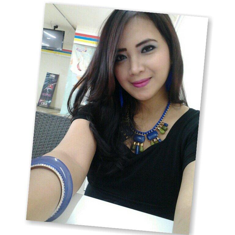 Pianist, Keyboardist, Singer, Model, Presenter, Composer&Arranger, Piano Instructor, Live PA-DJ & Choir Coach| Endless Music Entertainment | 7D556229 #Otomotif