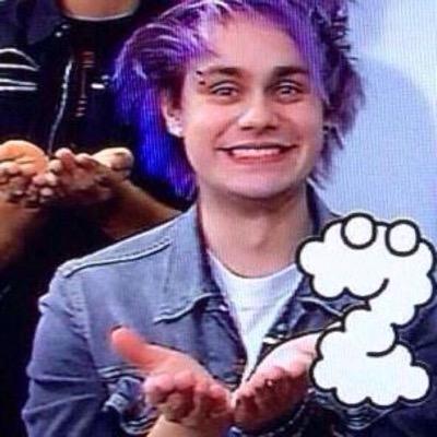 FOLLOW @halseyftsmgc FOR A FREE FOLLOW