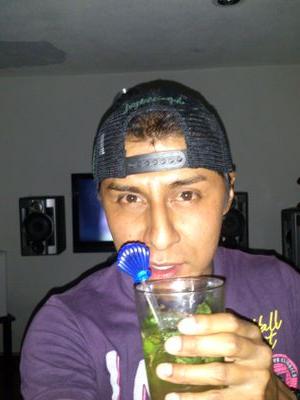 julio260186's profile picture. 