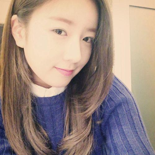 yoon bomi ㅡ apink ㅡ 93L