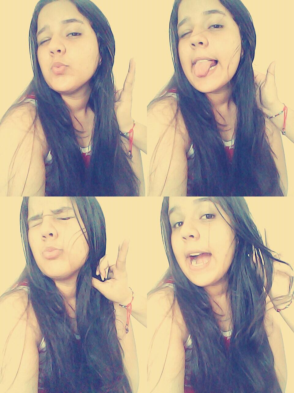 Yunev_'s profile picture. Luchando mil batallas por dentro, con mil sonrisas por fuera.