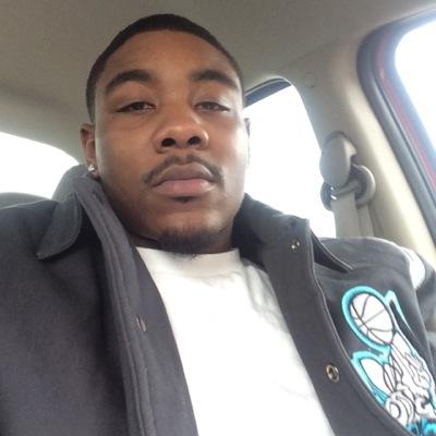 YUNG NIGGA GETN MONEY...FUCKN BITCHES...KEEPN IT 100
