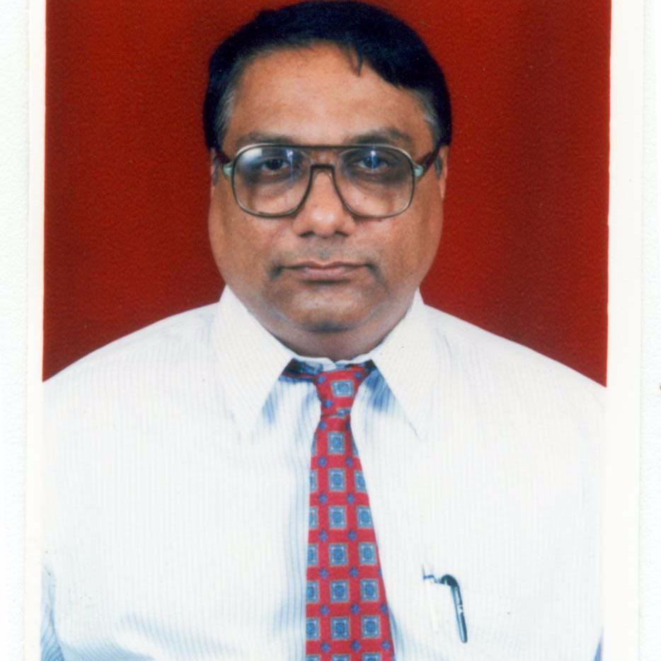 http://t.co/NGspP1NfxA.(M/C Tools), Chartered Engineer, Govt. Regd. Valuer - Plant & Machinery, Sales Promotion large size machines. Total experience 35 years.