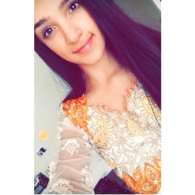 follow my new twitter @ninukahlon