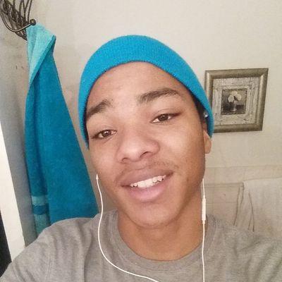(Promo Account) Aspiring artist & Member of #PGENT

 (PartyGang Entertainment)

Brampton, Mississauga, Toronto