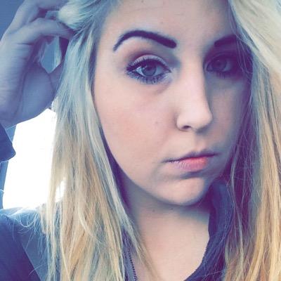 Im 20 and work at pluckers here in san marcos, love life follow me!!