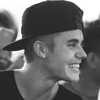 I love @justinBieber you have a problem? Jump