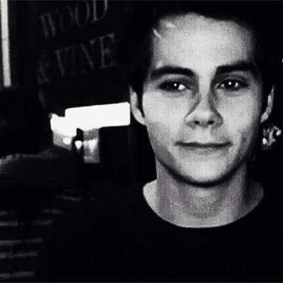 FANDXMLAYXUTS's profile picture. i make layouts/lockscreens 4 all fandoms. rt the layout/lockscreen u want and tweet me asking for it and i'll dm it to u. i DO take requests. @SOURVOID