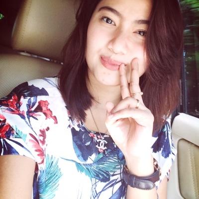 dessYQQ's profile picture. semua akan indah pada waktunya, be wise and patient