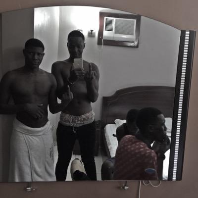 LargeVicci's profile picture. 