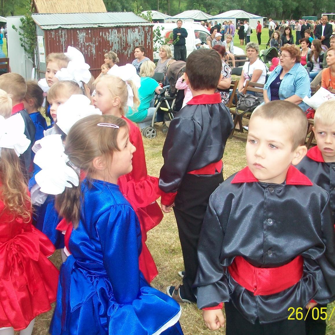 adios211's profile picture. 