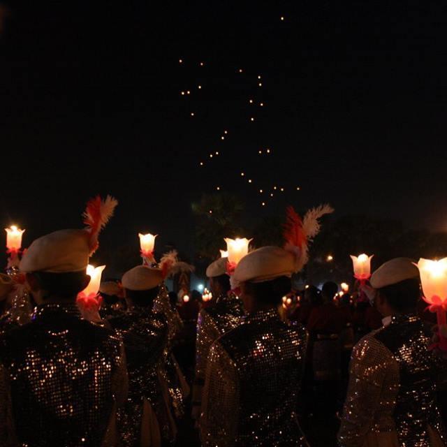 Official Account of Marching Band Korps Putri Tarakanita. DM for further information. #VIVATAR