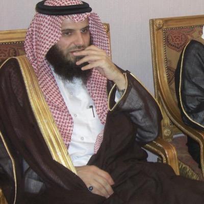 عاشق للقانون الجنائي ، بكالوريوس من @__imamu ماجستير من @NAUSS_SA ودبلوم عالي في القانون من @IPAConnect دكتوراه من @_KSU ,اغرد بما يعجبني  بالقانون وبغيره