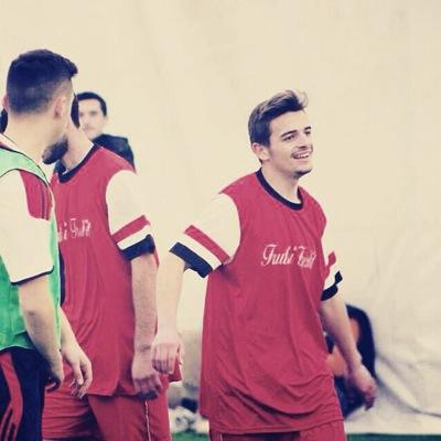 Manchester United fan, Thej Zemra instagram: leoprekadinii snap: leoprekadini