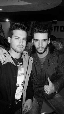 SrLadykiller's profile picture. Siento tu cuerpo, siento tu mente, siento sincuenta, doscientos veinte. Toma poesia.                              Intel Inside.