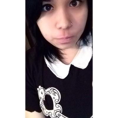 Janell Evans | 20 | College Student | Video Games | Piercings & Tattoos. |