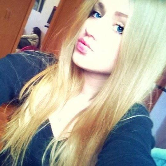 15teen • love me, hate me, whatever •