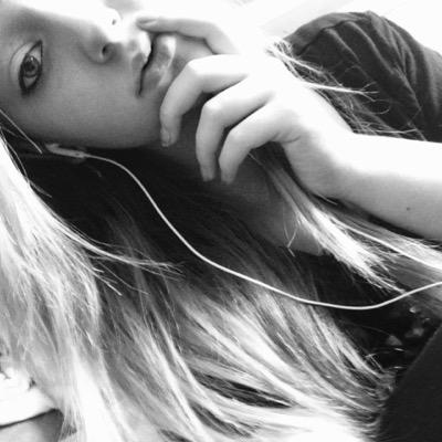 LeeVehrs's profile picture. I'm 15
Im athletic
Im a caring person depending on who u r