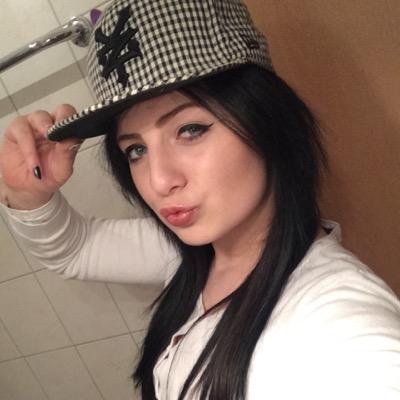 Follow me on instagram @mssvalentijna 


Add me on Facebook @Linda Maria Fischer