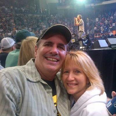 Advancement and marketing professional, Pearl Jam social media team, all around good guy.