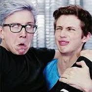 follow @Troylers_Phan bc she cool (this account can no longer follow anymore accounts)