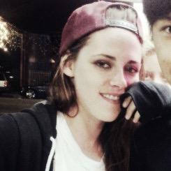 photo archive of kristen stewart with her fans