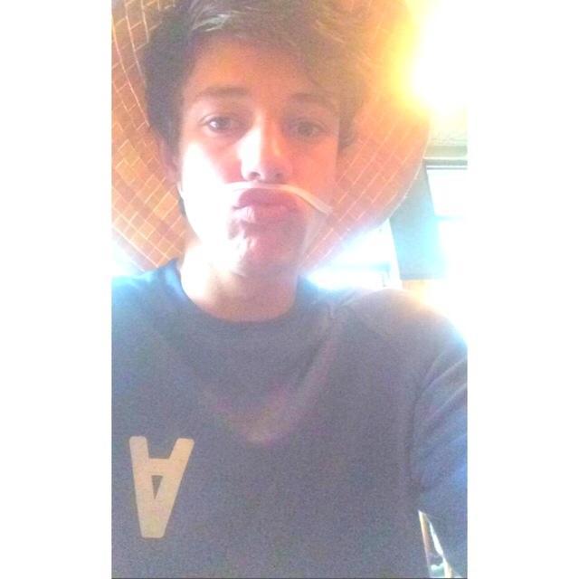 hi lovely!! this is a free follow from @93xnouis go follow her she will follow you back♥