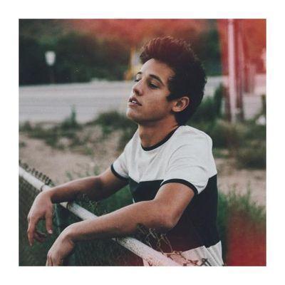 @camerondallas fans,supporters and defenders. #20DaysOfDallas On April. *Creator : @teendarling27x & @heyyahkm *Head Admin : @jacobsoperf