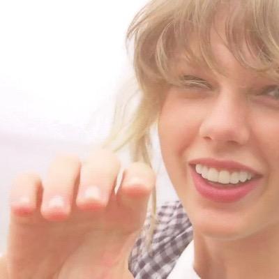 Swiftie/18age/低浮上/Tokyo/1989tour両日参戦/Tay大好きマース♡♡/KarlieKloss/Plz follow me!!