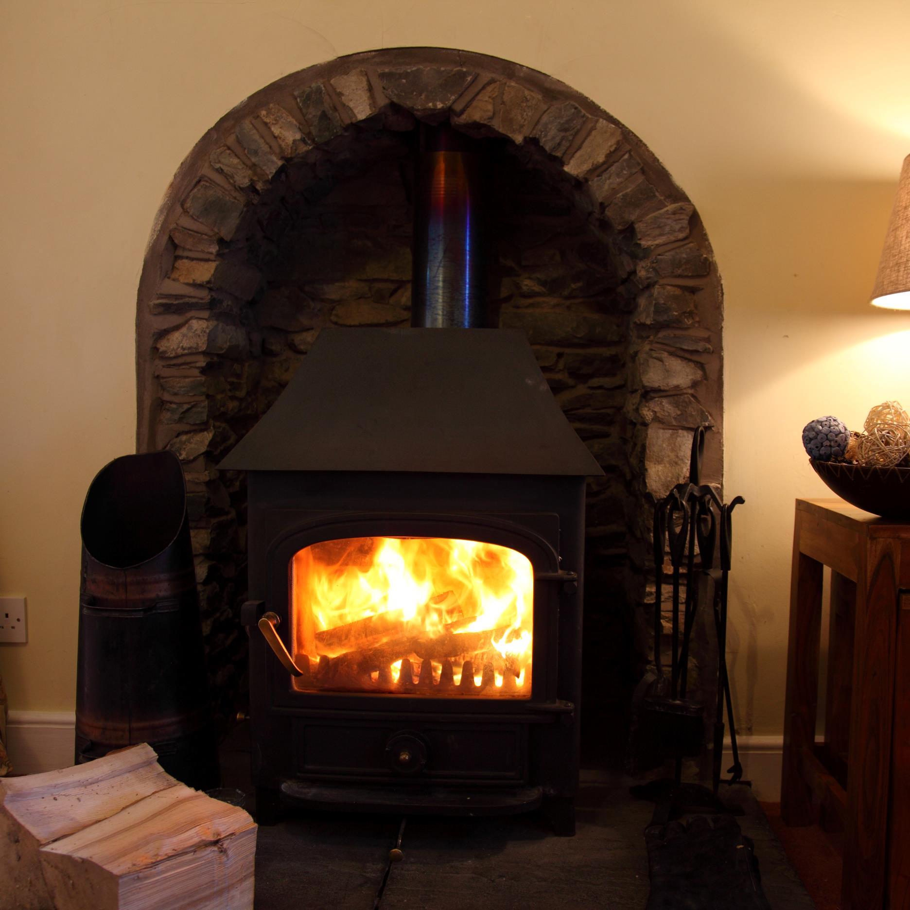 Escape to the luxury and warmth of Larchwood or Pintree Cottage in the Scottish Borders. Each cottage sleeps 6 (3 bedrooms) Log burner. Golf Driving Range.